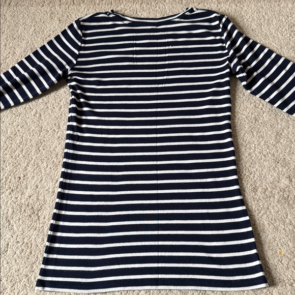 ⚓️Vince long sleeve navy/white striped tee. Size S. - Picture 3 of 7